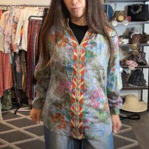 MOMS BEAUTIFUL TOP